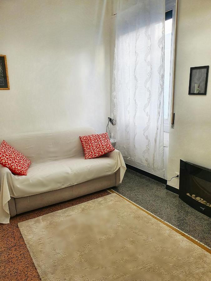 Fantastic House Near The Station Free Parking Appartement Genua Buitenkant foto